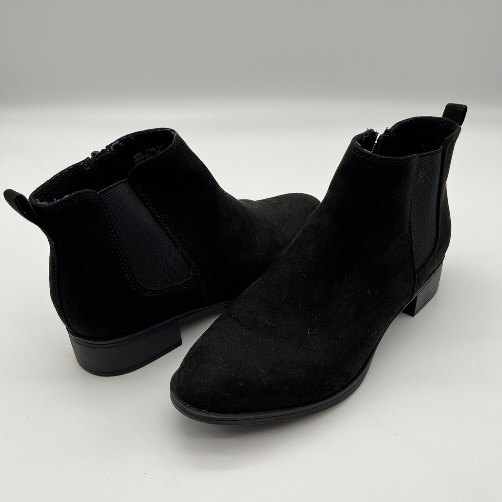 SO Averyy Black Faux Suede Chelsea Ankle Boots Womens 8.5 Medium AVERY YBLACK